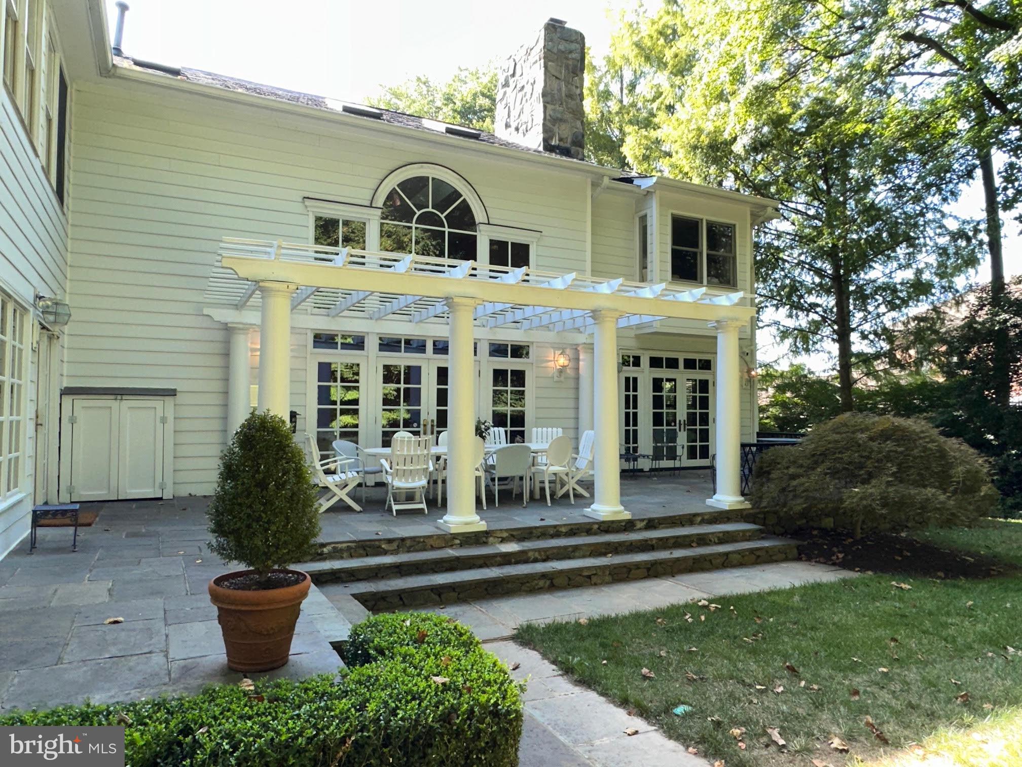 SUMMERWOOD - Residential