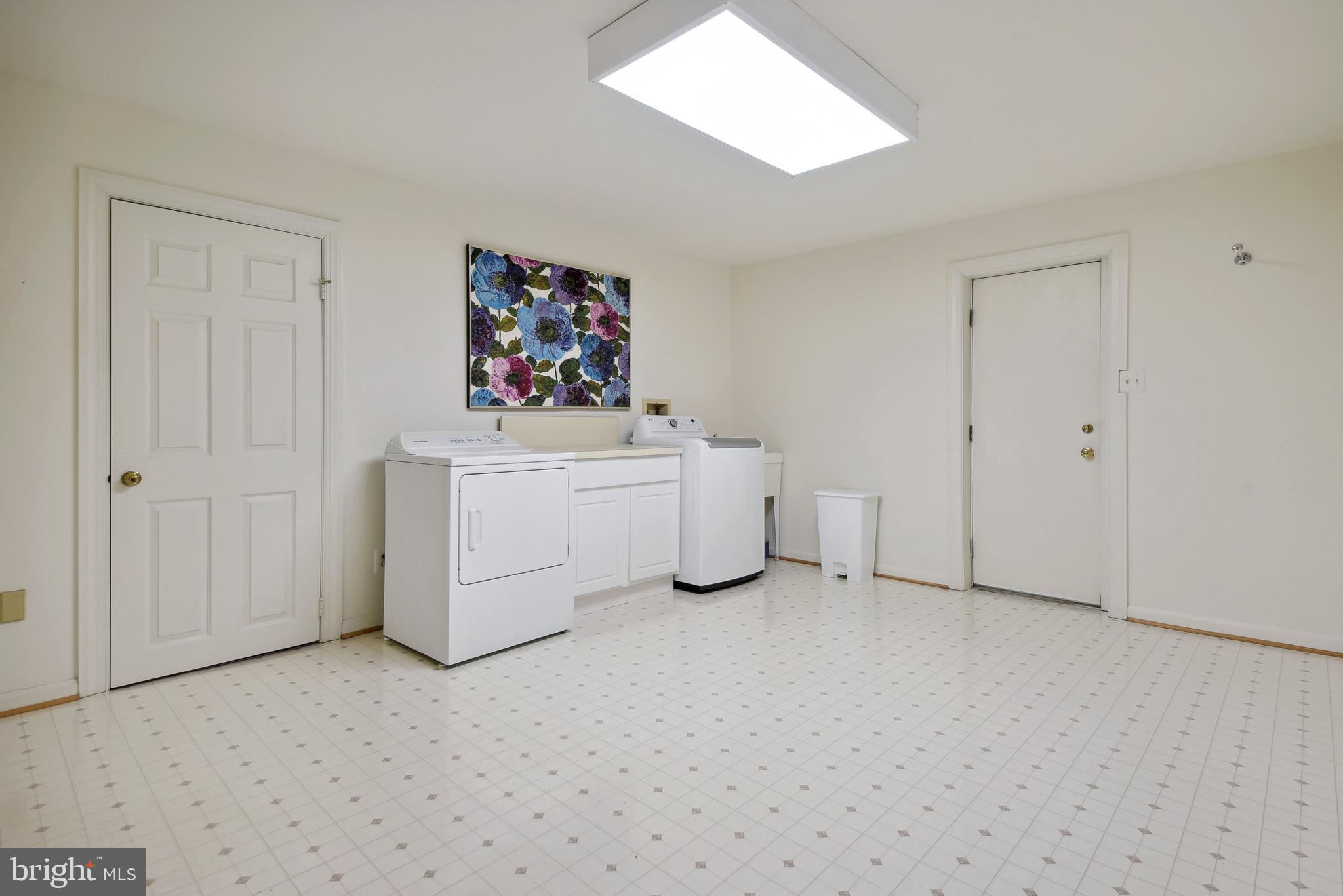 SUMMERWOOD - Residential