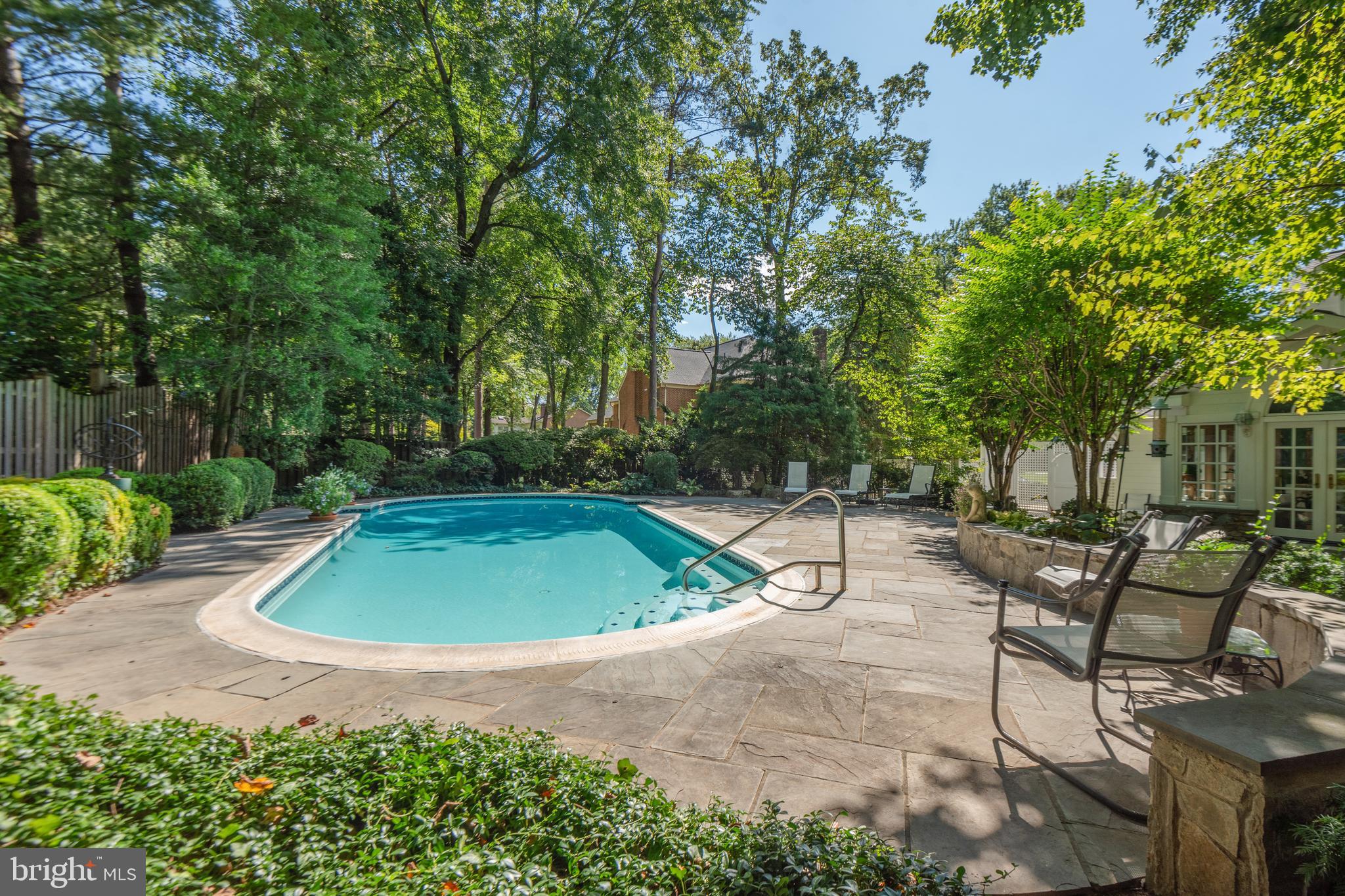 SUMMERWOOD - Residential