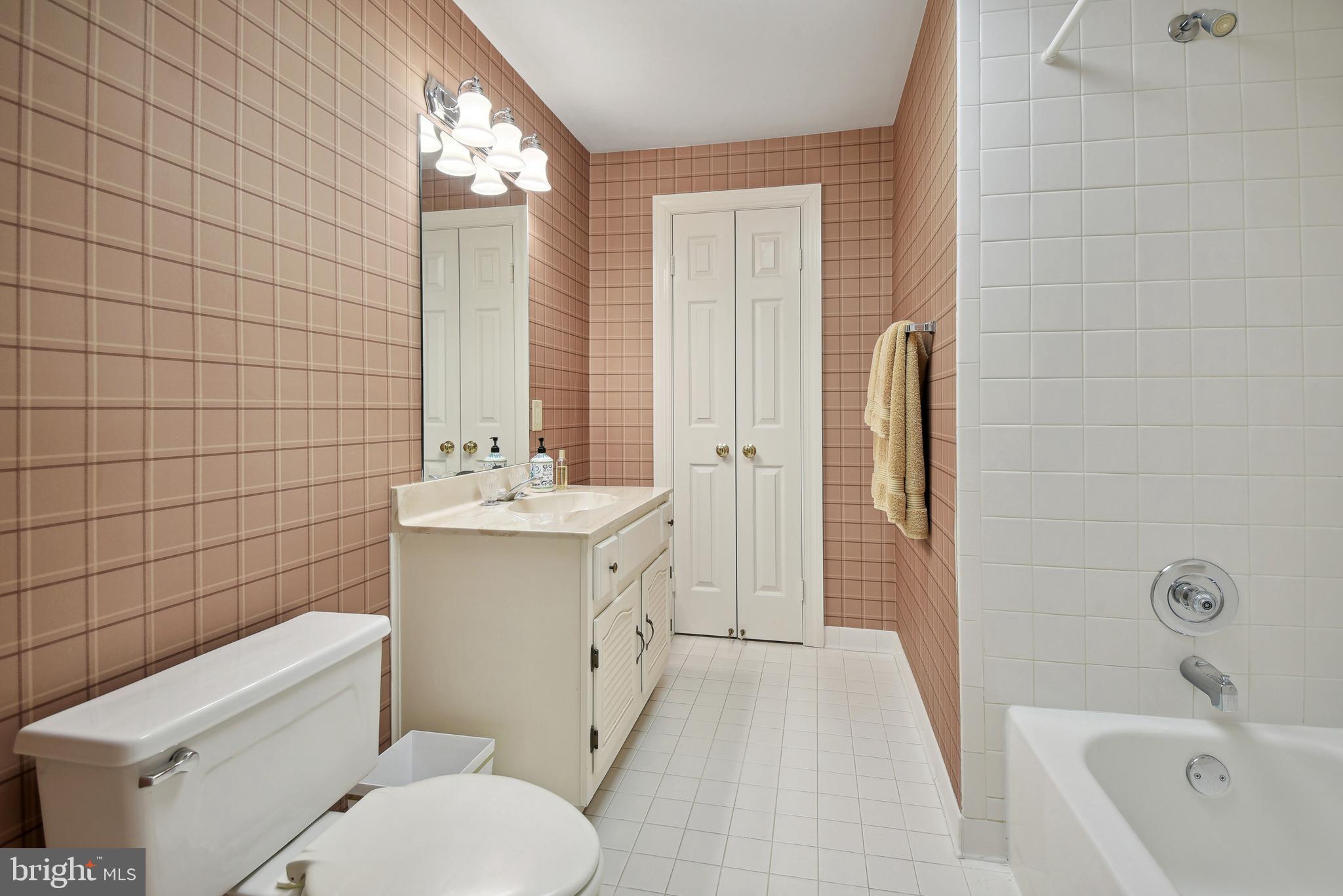 SUMMERWOOD - Residential