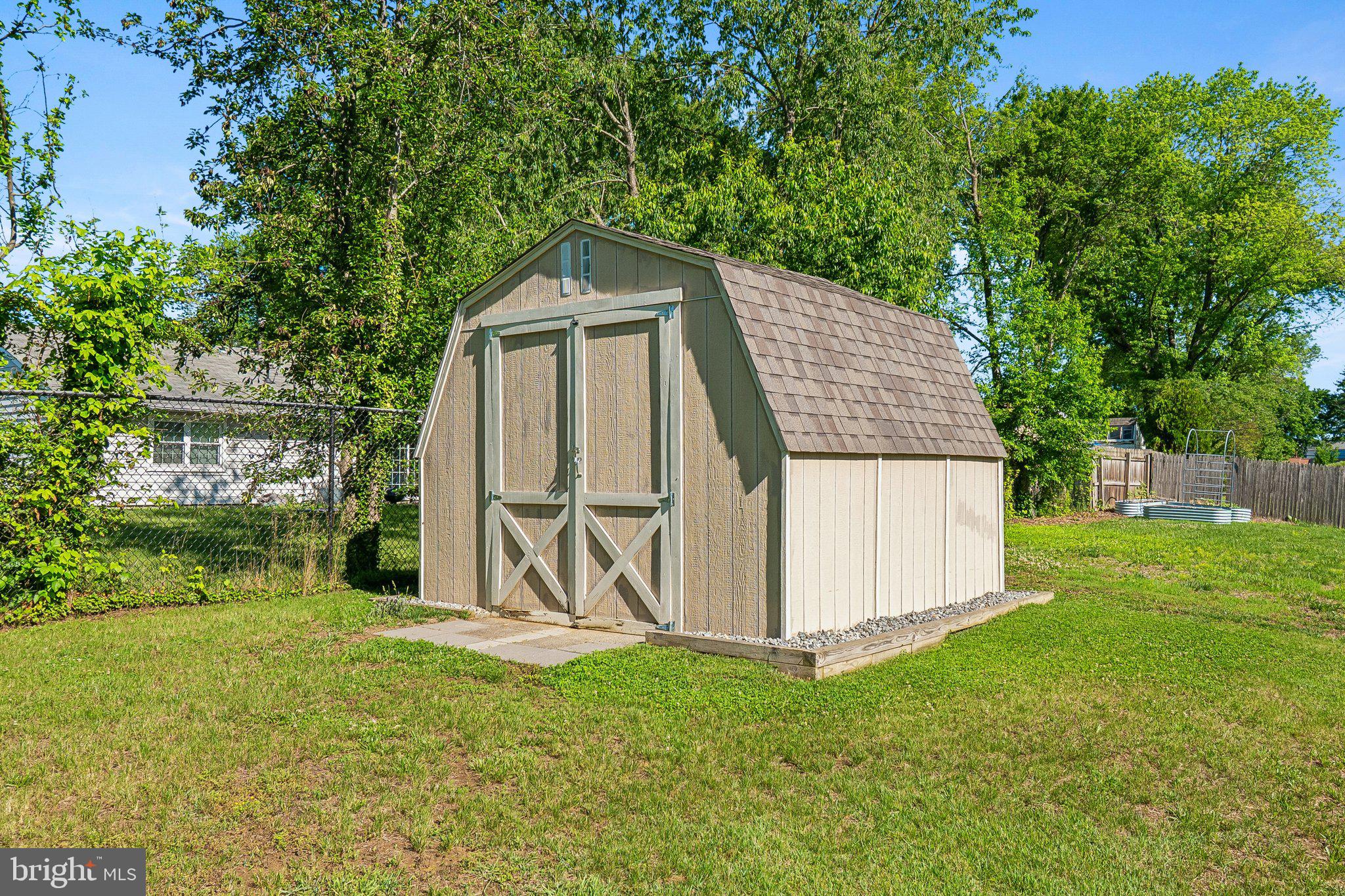 POINTER RIDGE - Residential