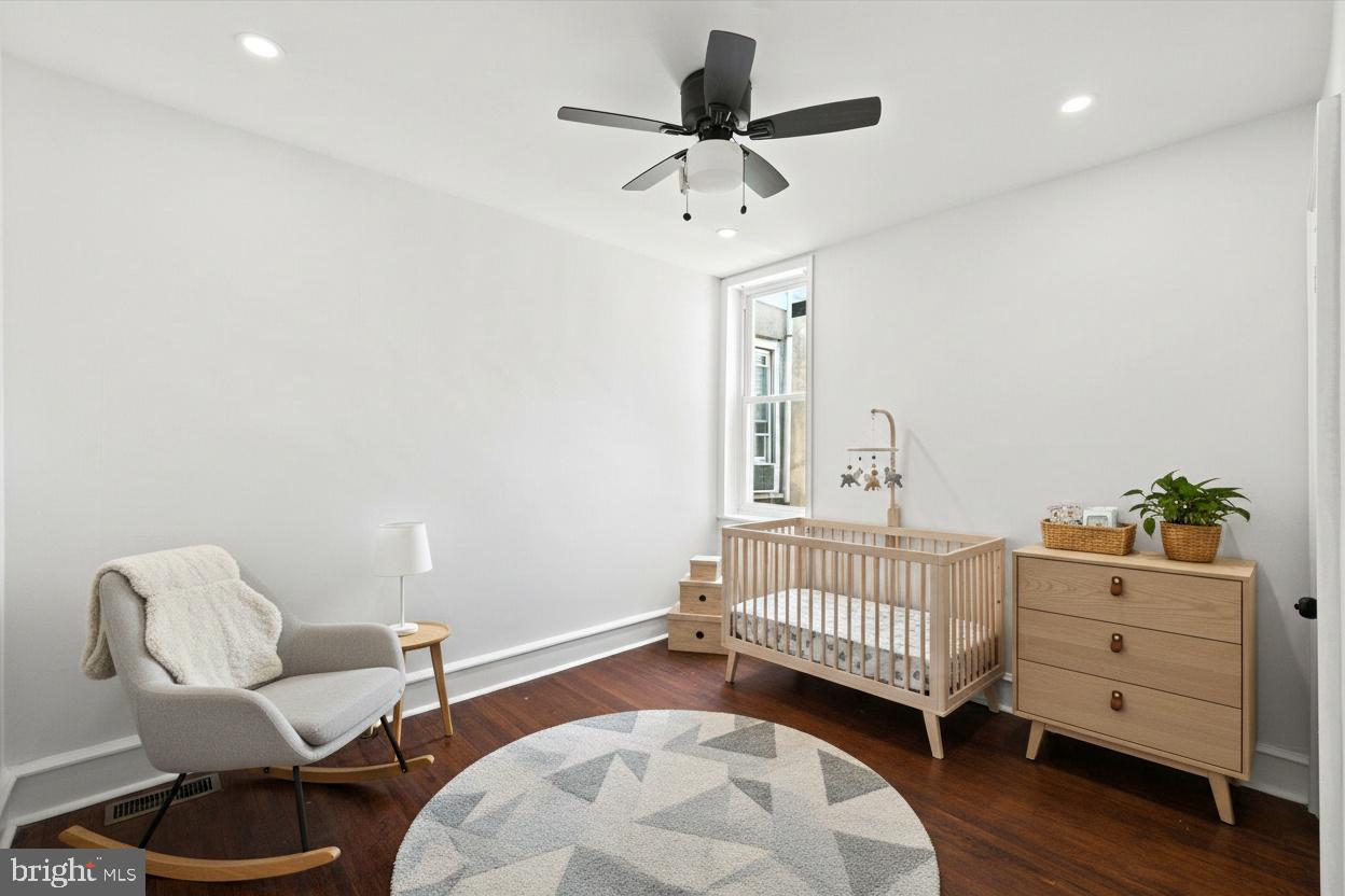 LOGAN - Residential
