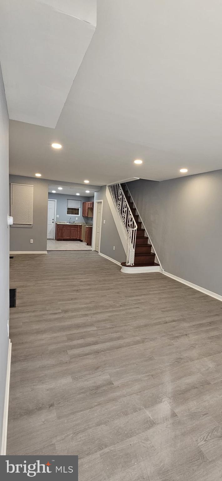 KENSINGTON - Residential