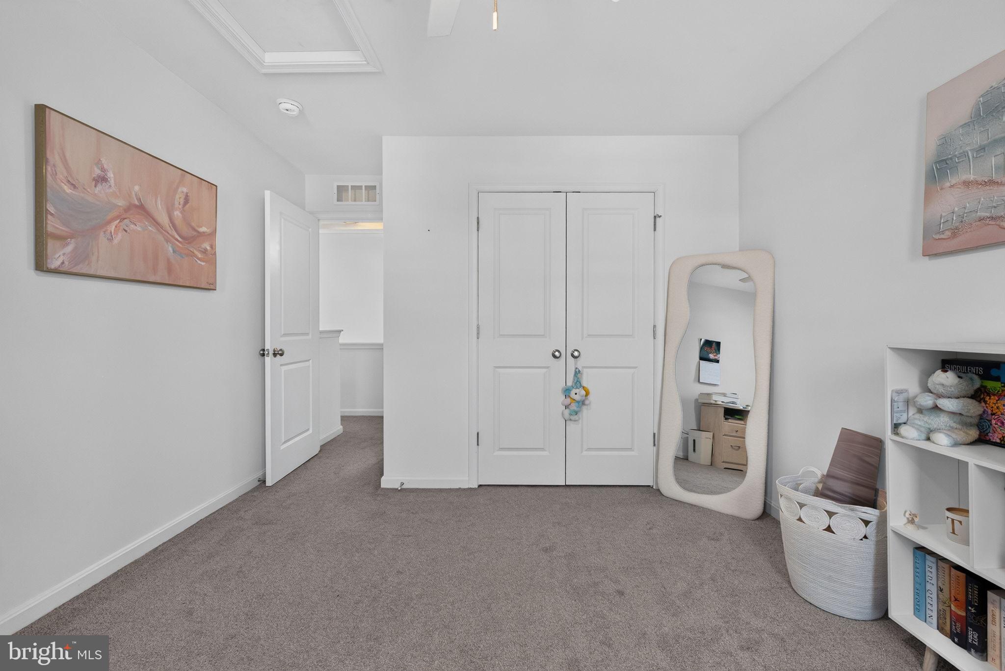 LEXINGTON ESTATES - Residential