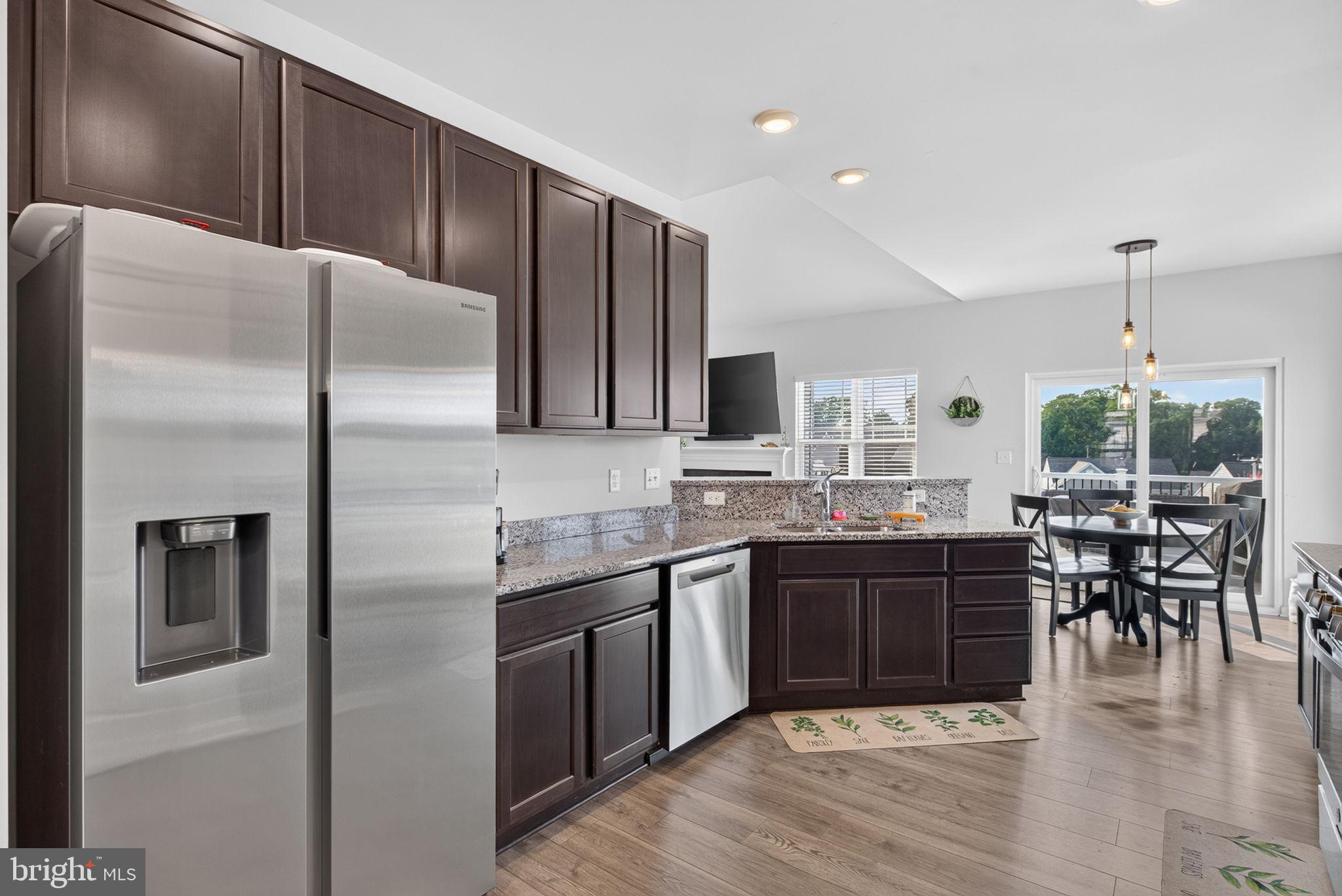 LEXINGTON ESTATES - Residential