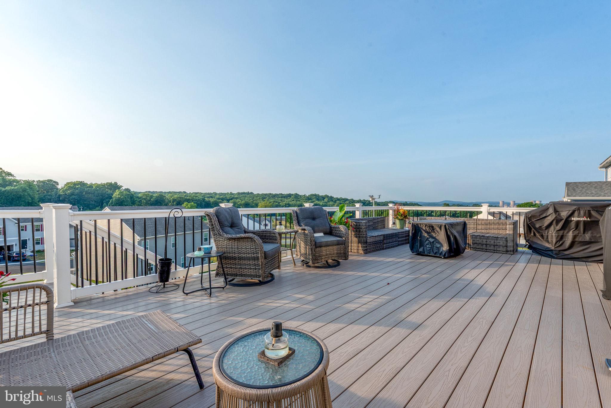 LEXINGTON ESTATES - Residential