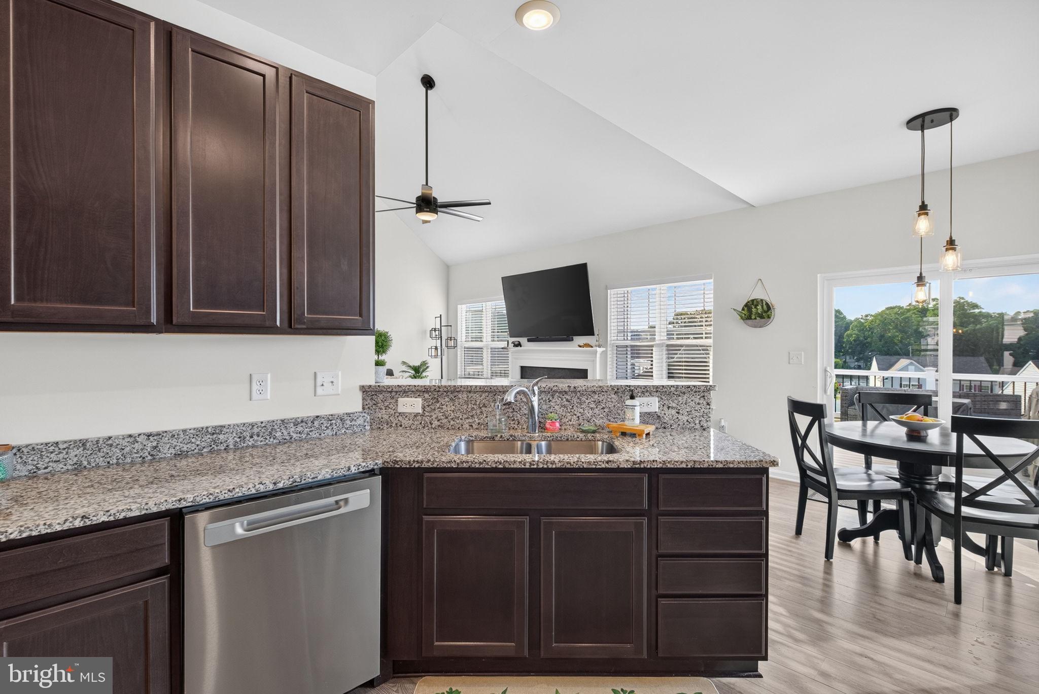 LEXINGTON ESTATES - Residential