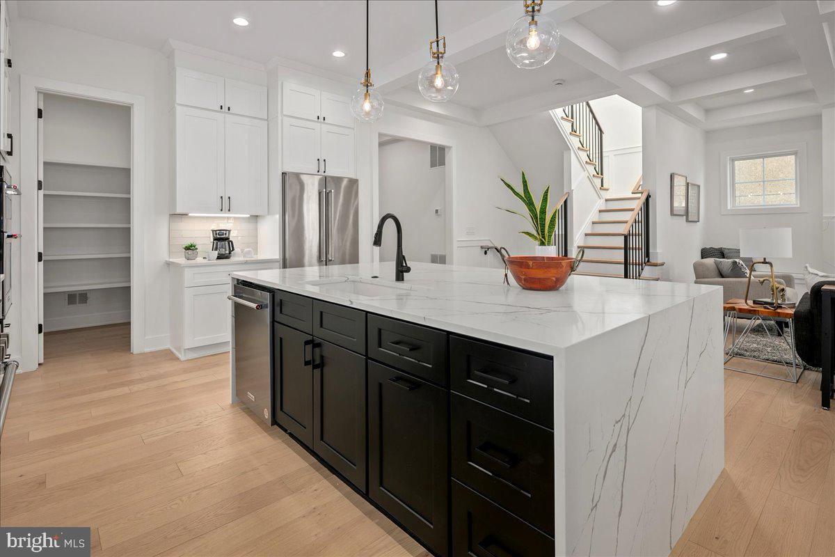 WAYCROFT - WOODLAWN - Residential