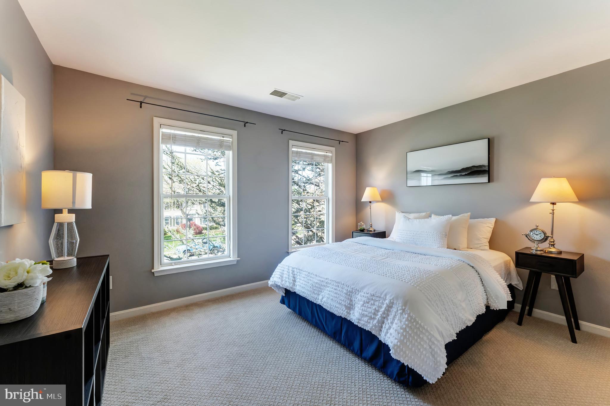 MEADOW HALL - Residential