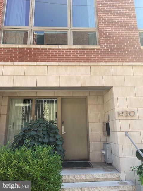 GRADUATE HOSPITAL - Residential
