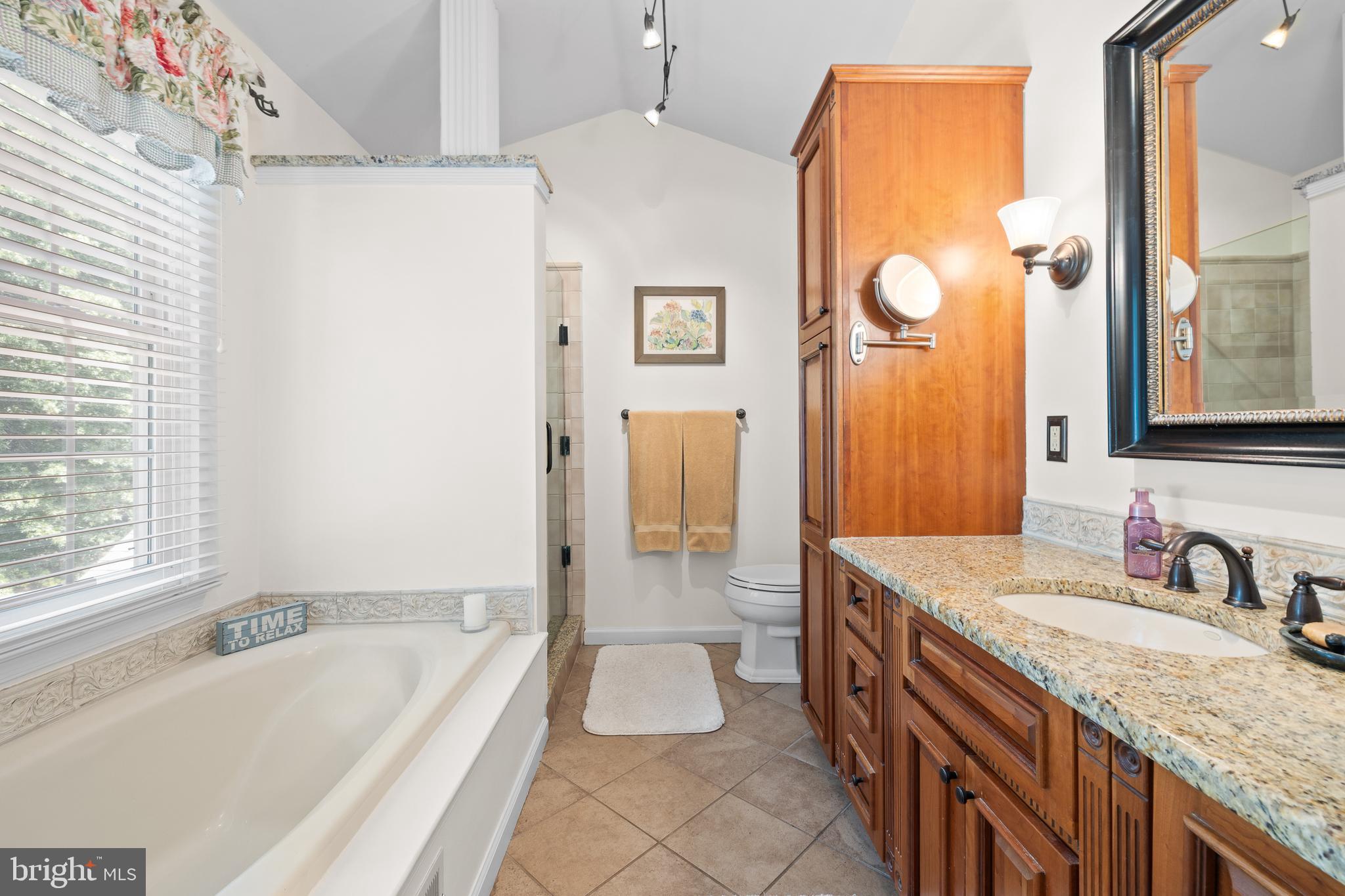 HERITAGE RIDGE - Residential