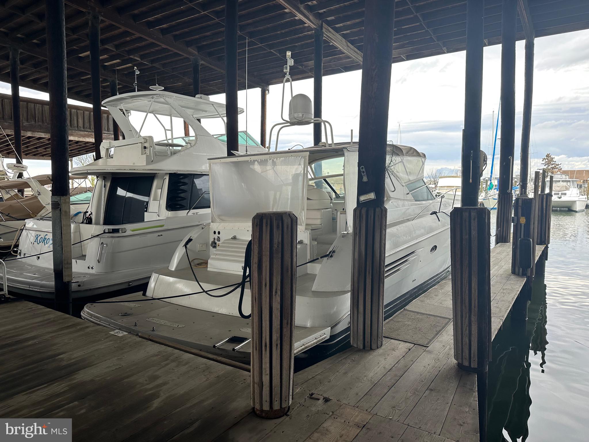 PINEY NARROWS - Residential