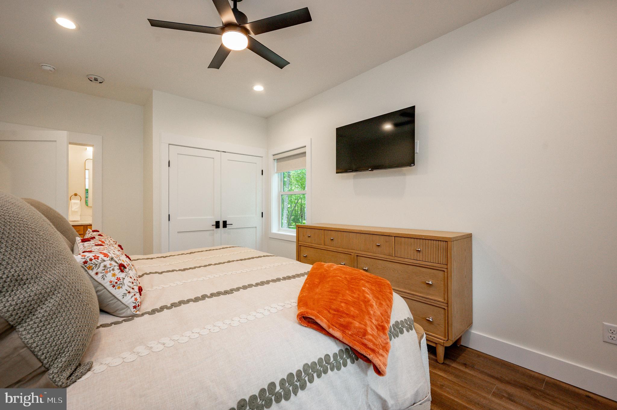LODESTONE SUB - Residential