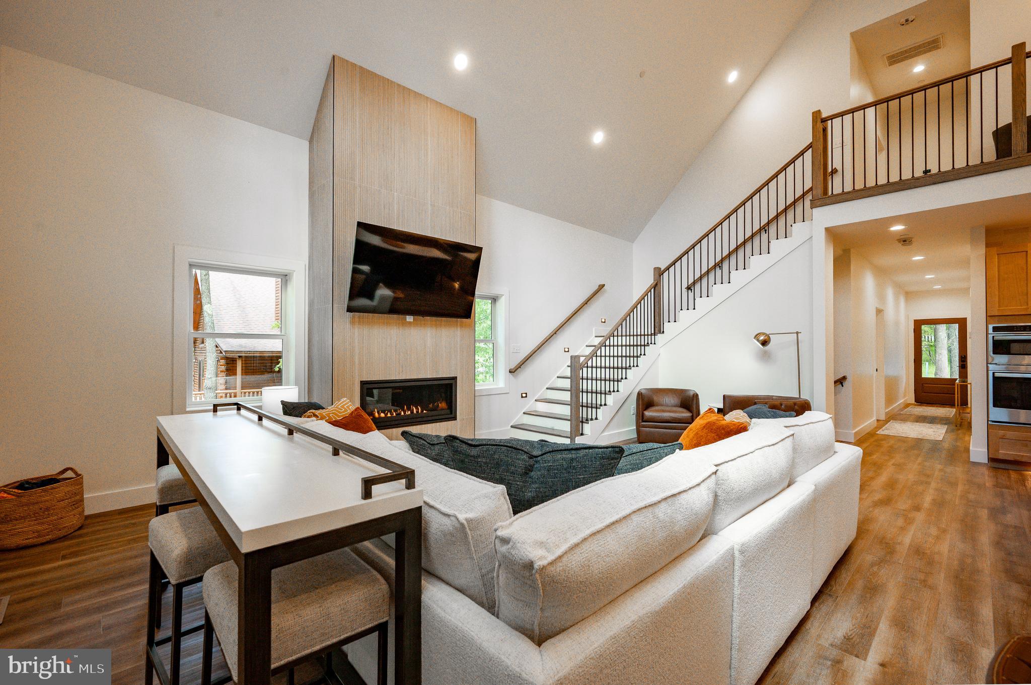 LODESTONE SUB - Residential