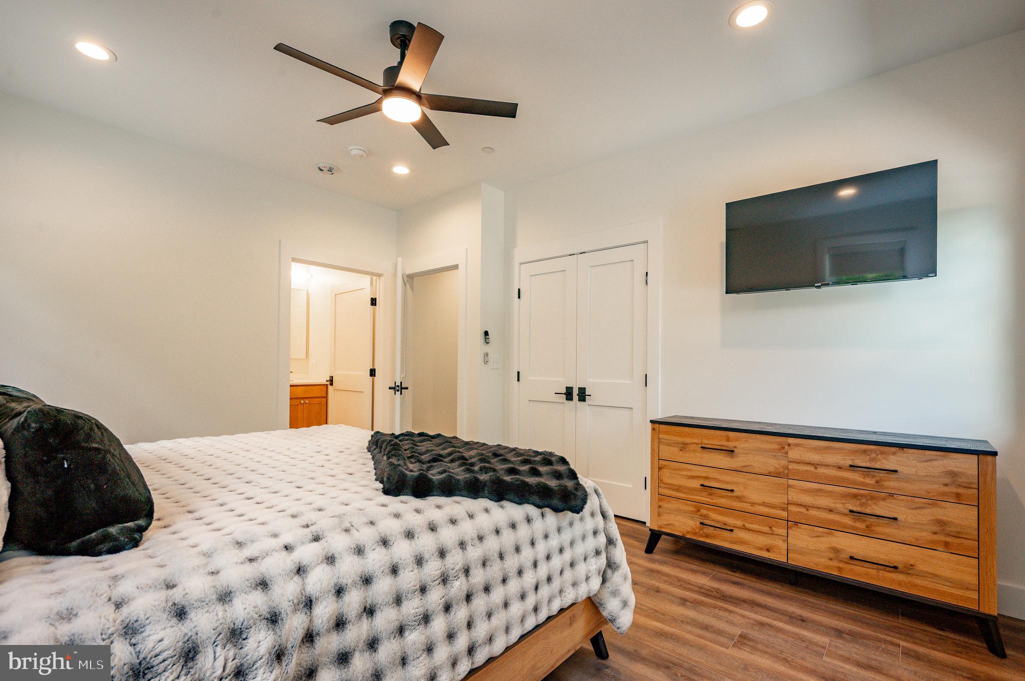 LODESTONE SUB - Residential