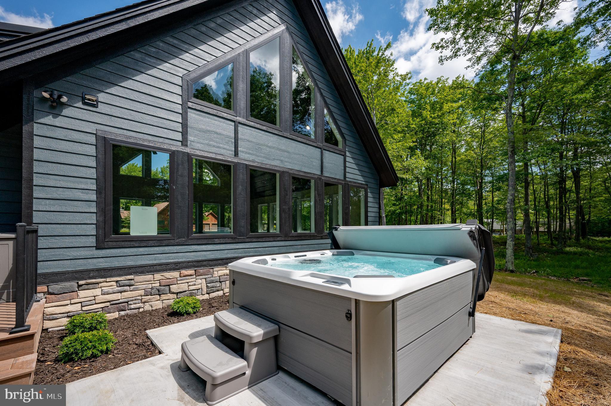 LODESTONE SUB - Residential