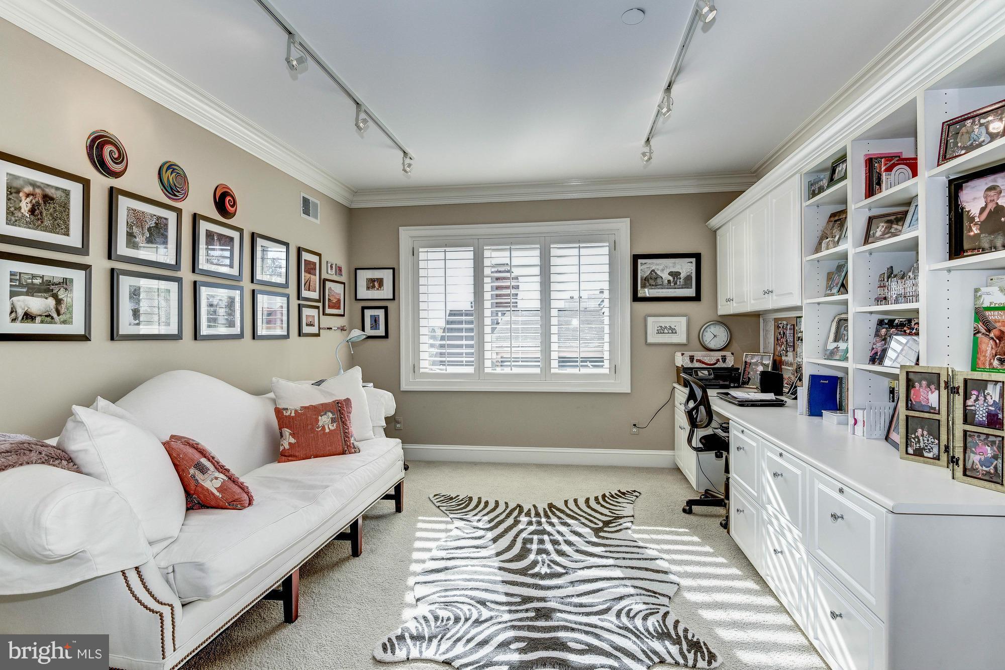 HISTORIC DISTRICT - Residential