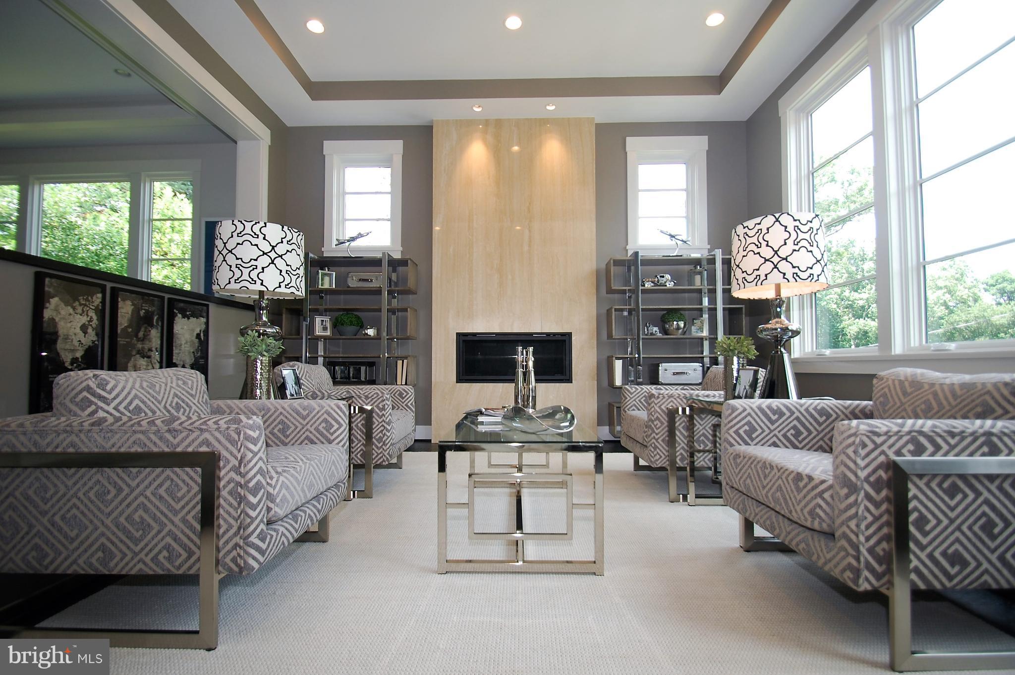 RIVERCREST - Residential