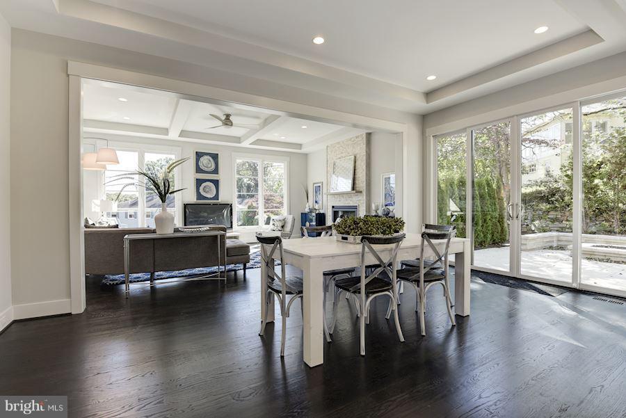 RIVERCREST - Residential