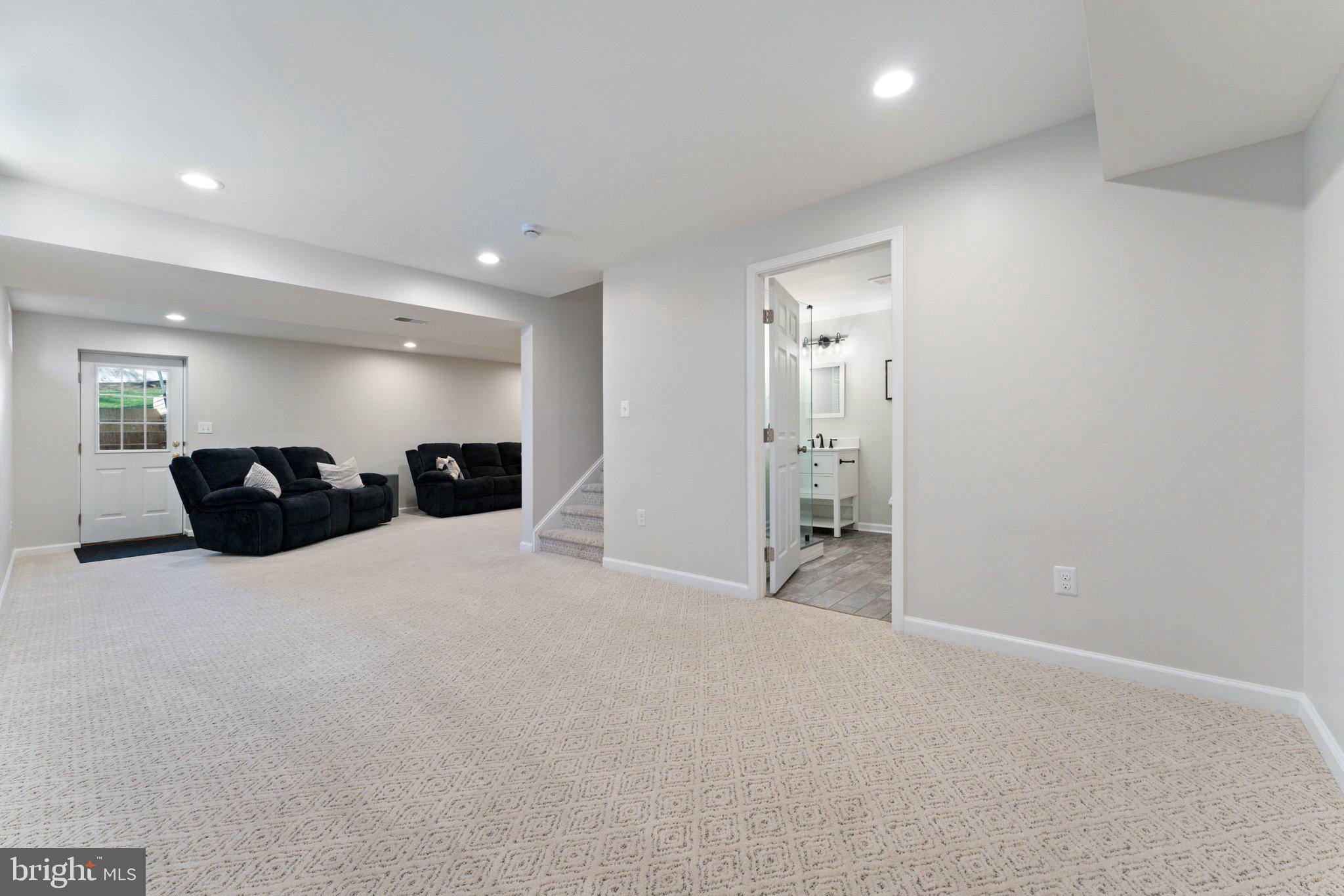 RIDGES OF WARRENTON - Residential