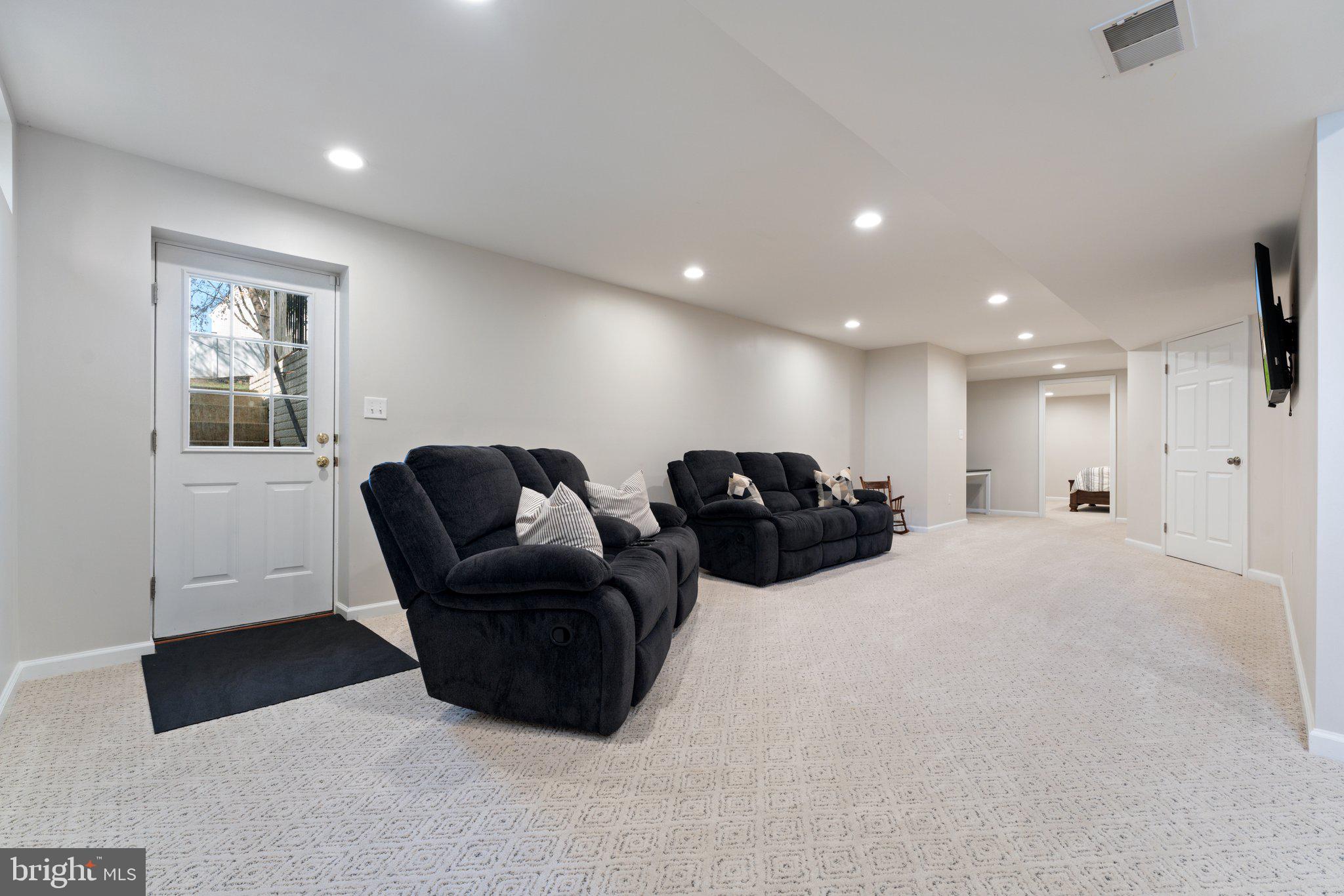 RIDGES OF WARRENTON - Residential