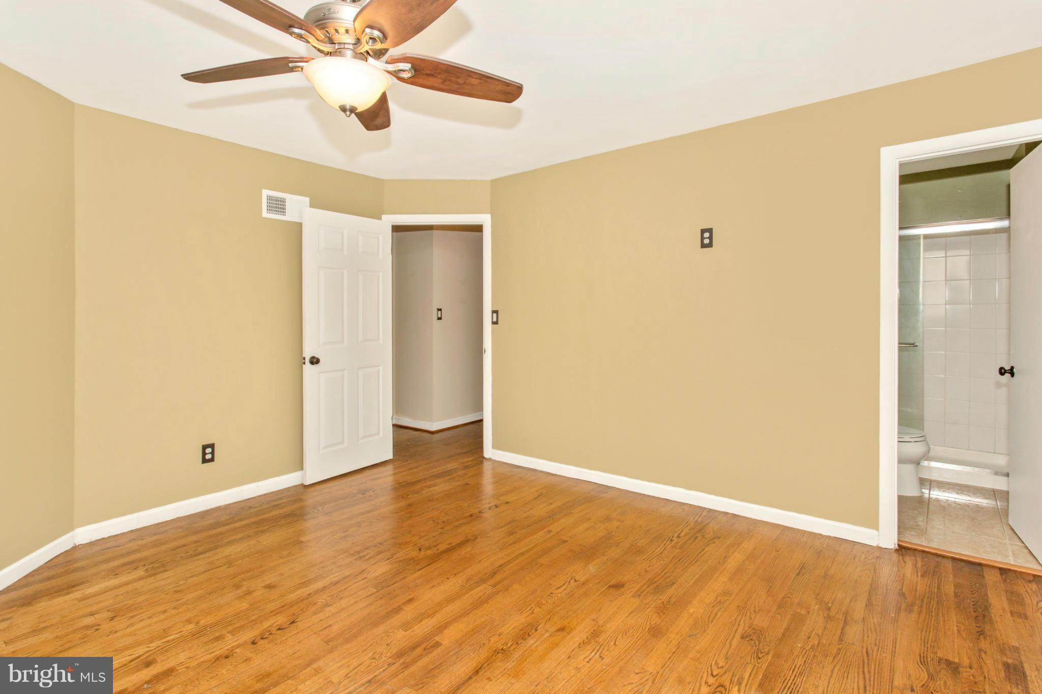 BREEWOOD MANOR - Residential