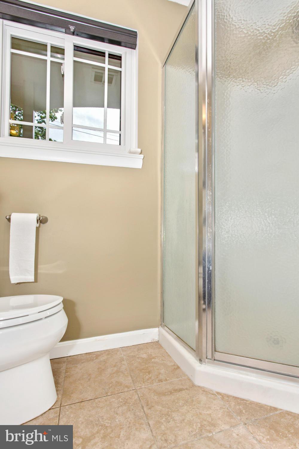 BREEWOOD MANOR - Residential