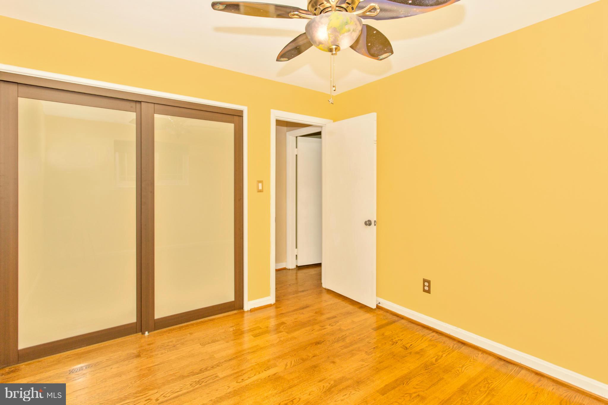 BREEWOOD MANOR - Residential