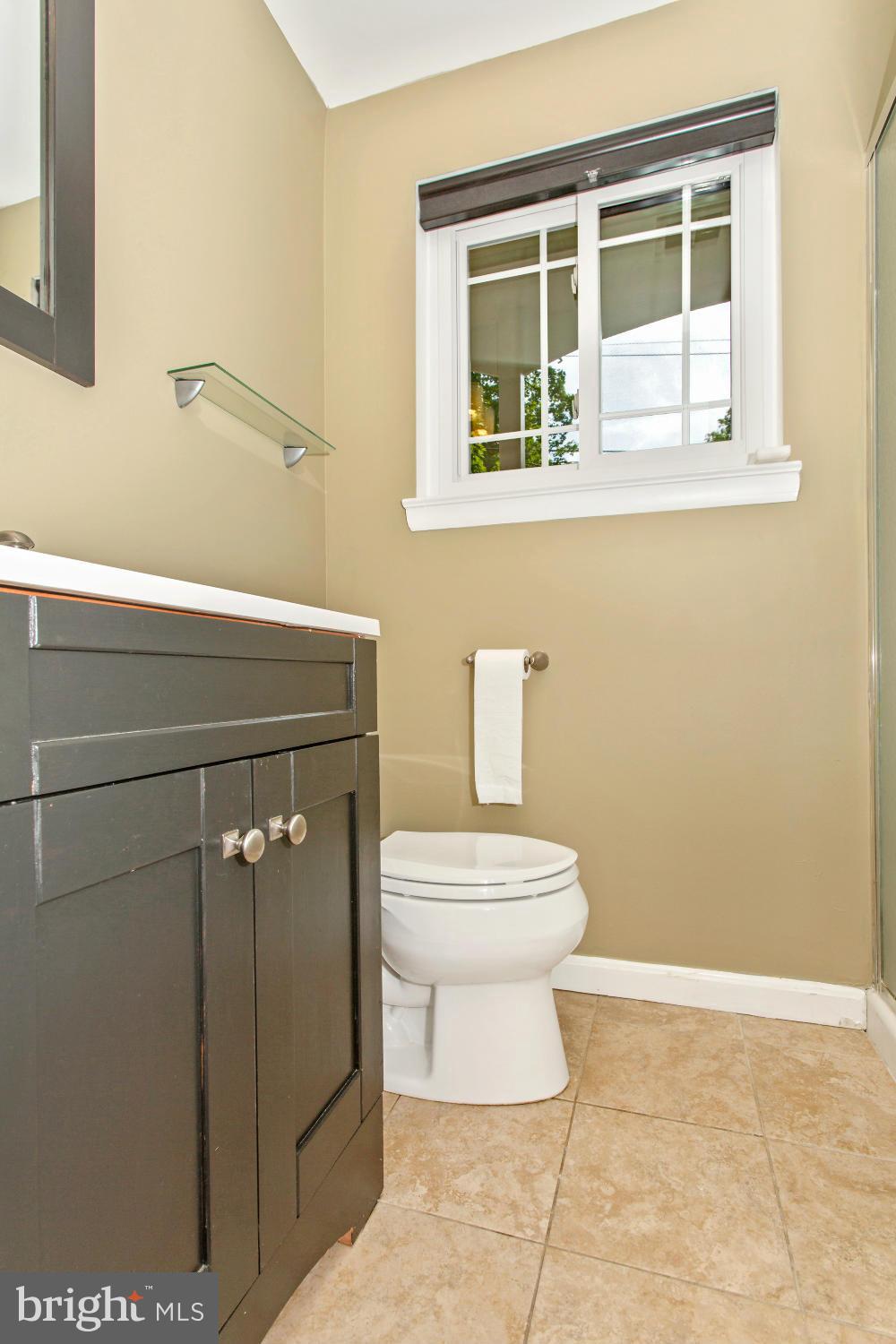 BREEWOOD MANOR - Residential