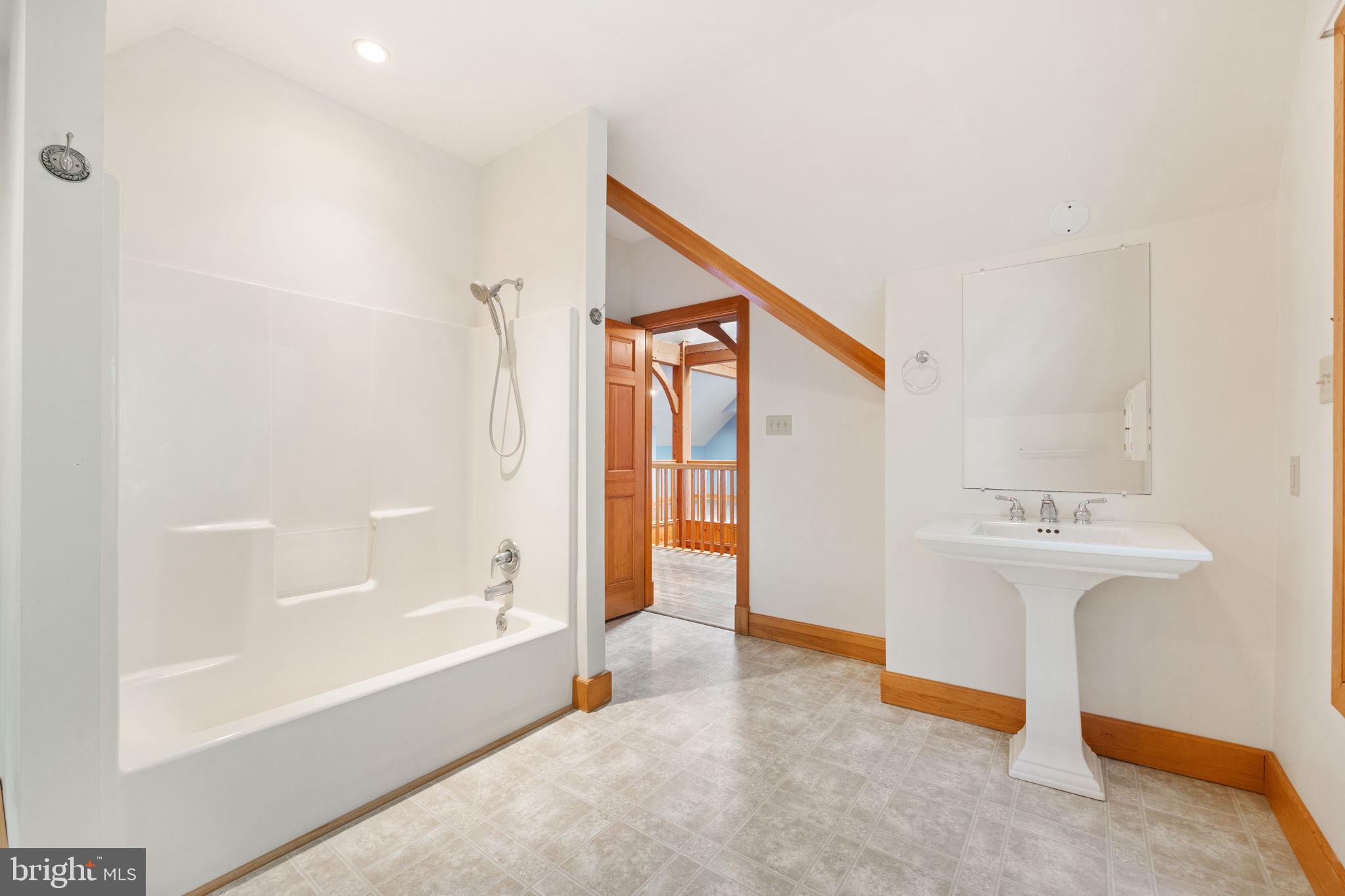 GLEN BROOK WOODS - Residential