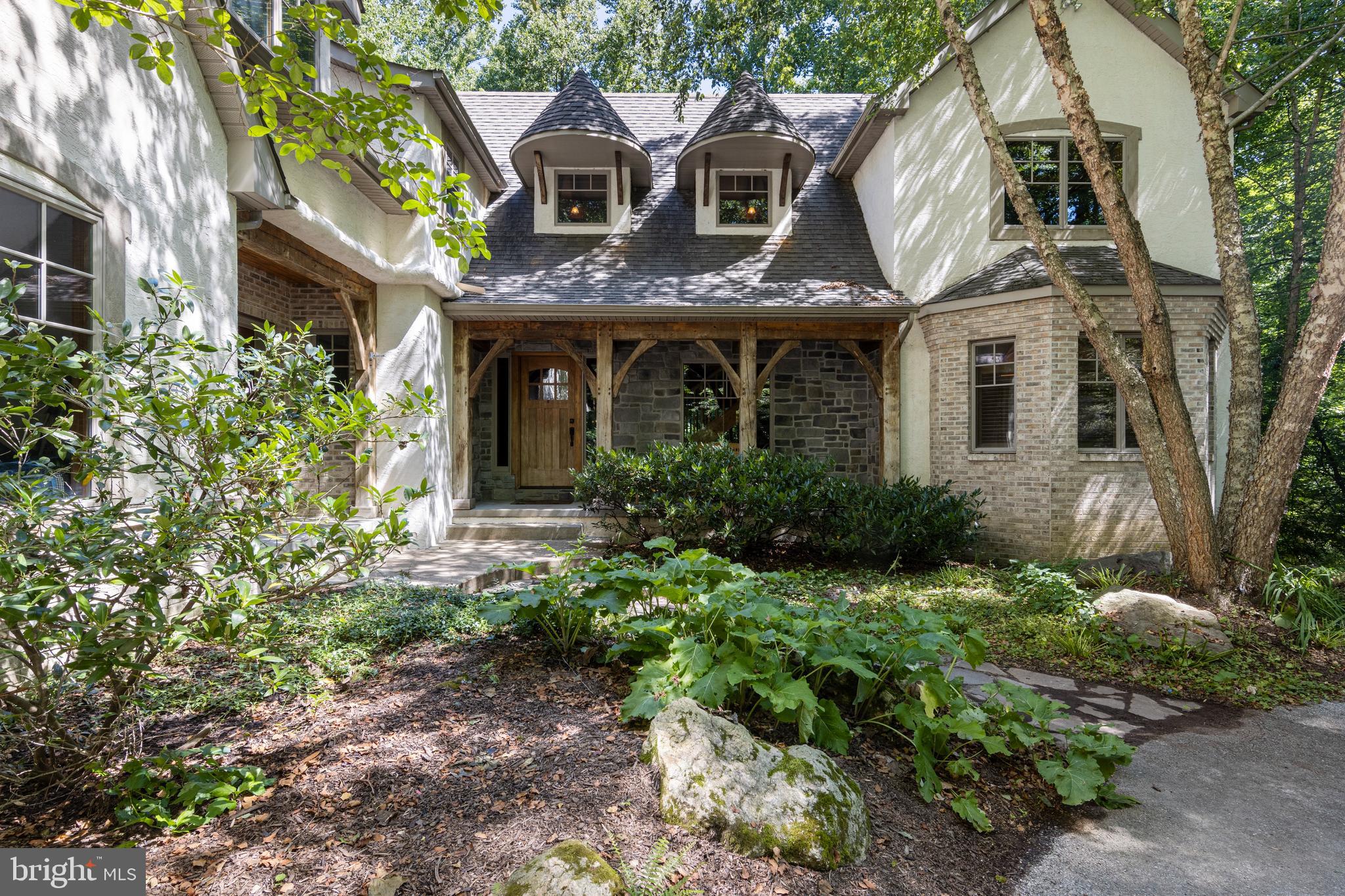 GLEN BROOK WOODS - Residential