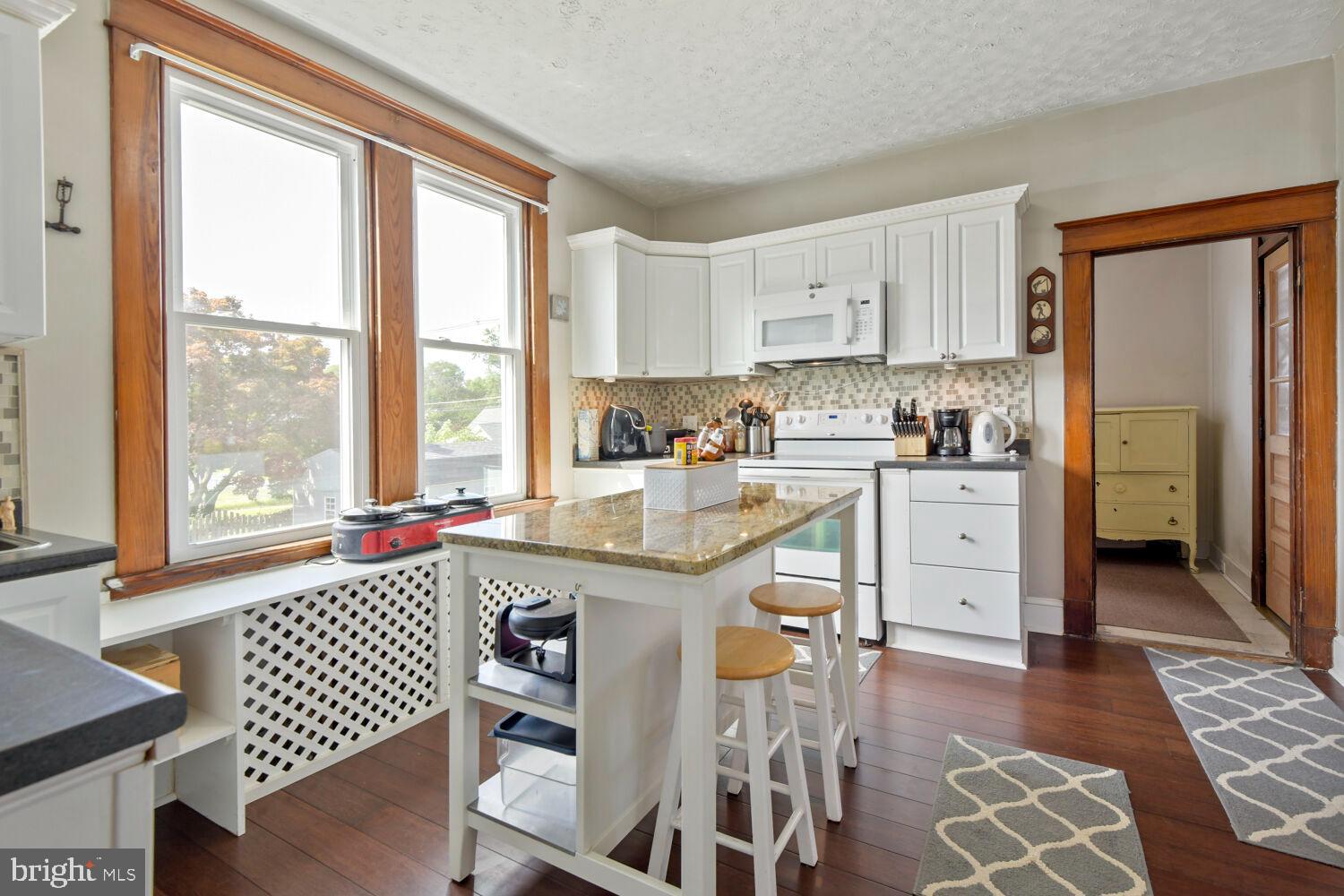 PARKVILLE - Residential