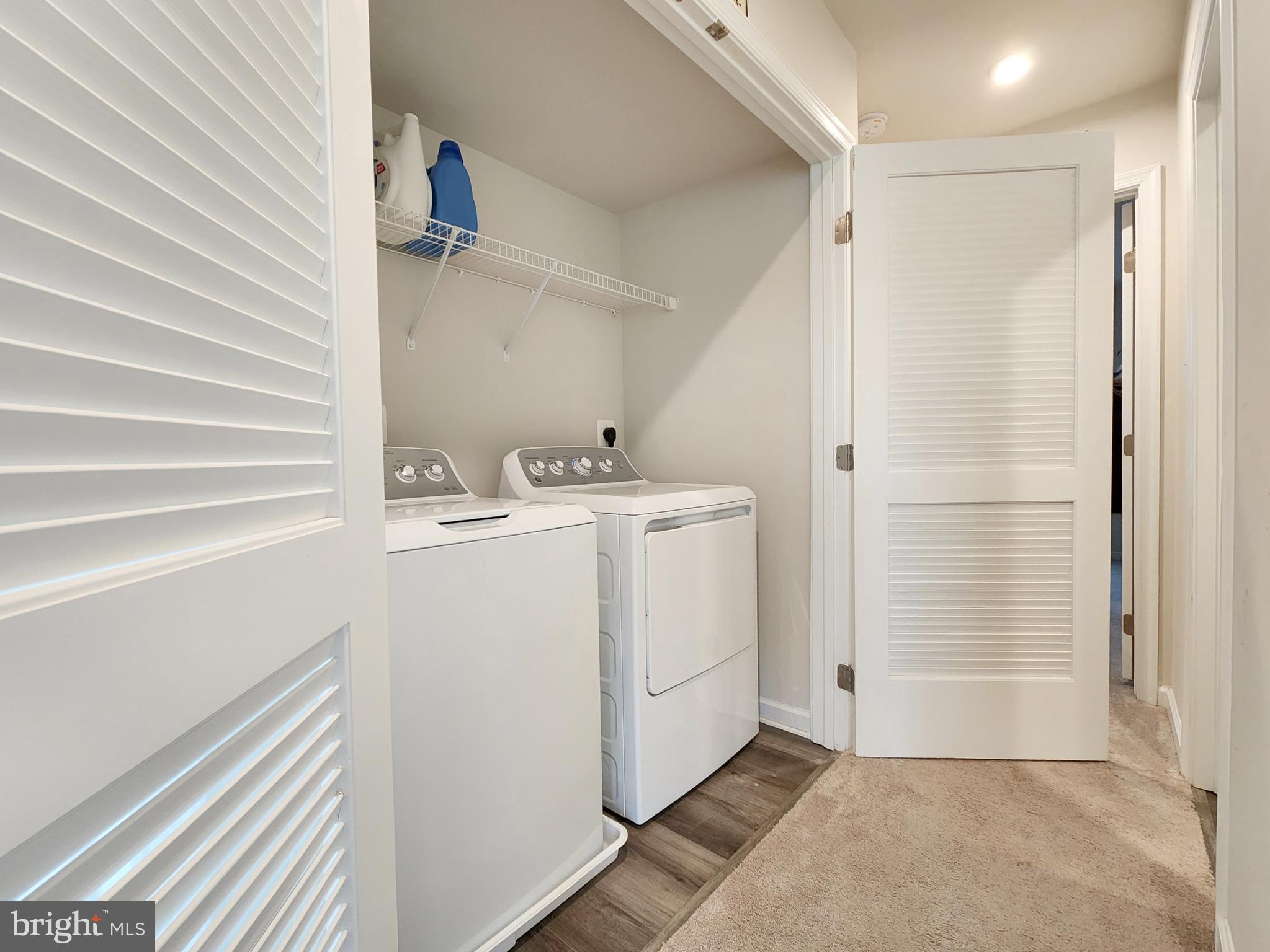 THE LAKES AT MARTINSBURG - Residential Lease