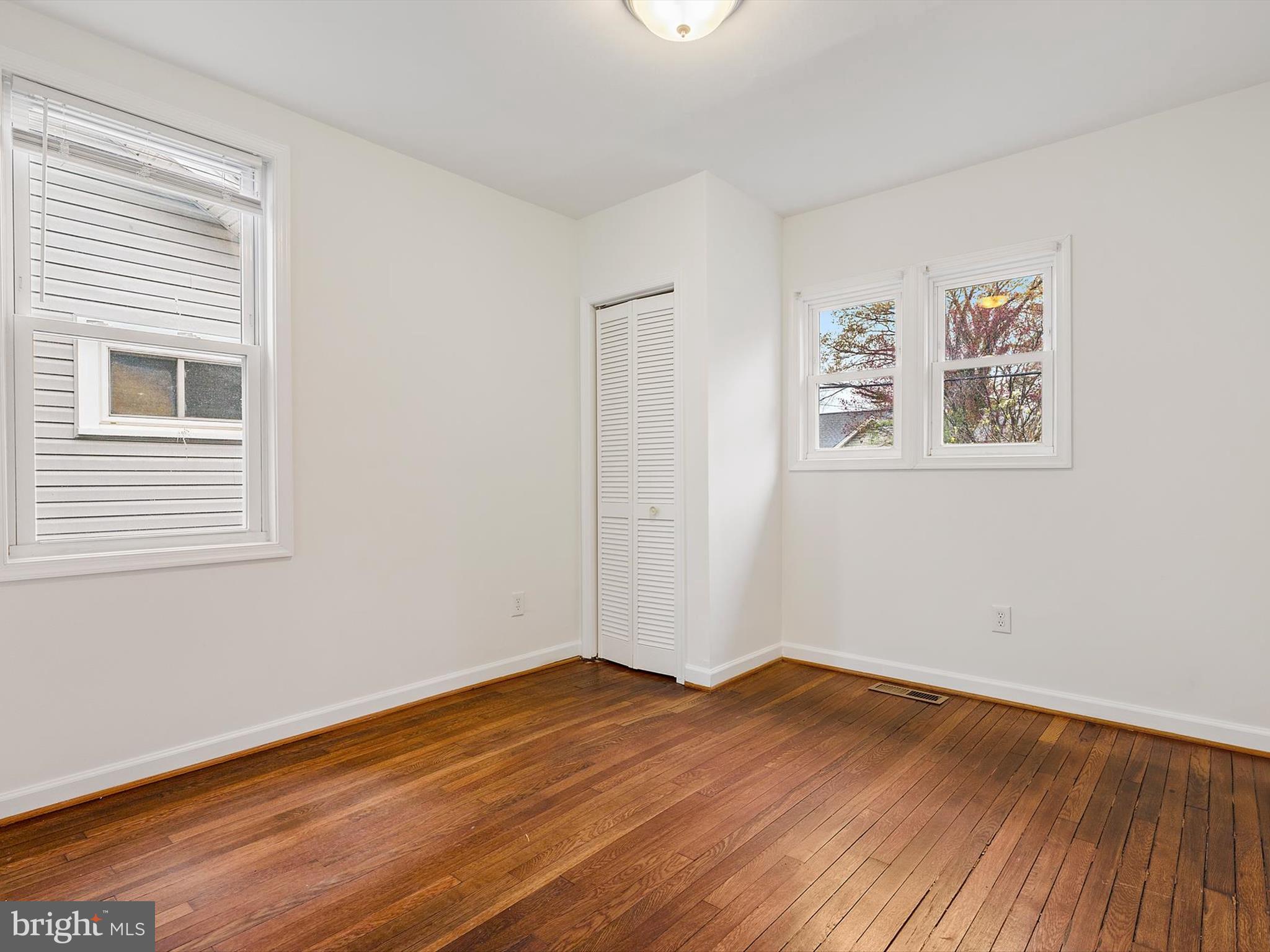 MOYERS PARK - Residential