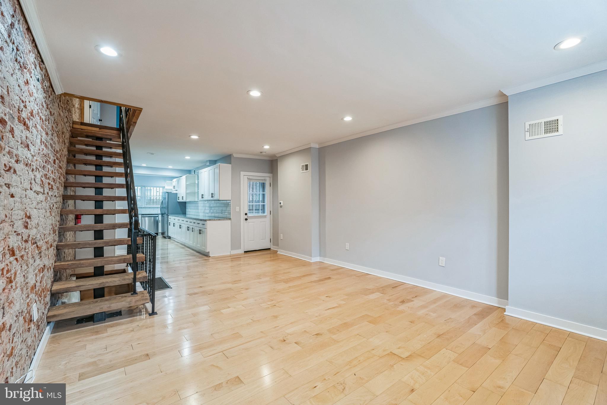 POINT BREEZE - Residential