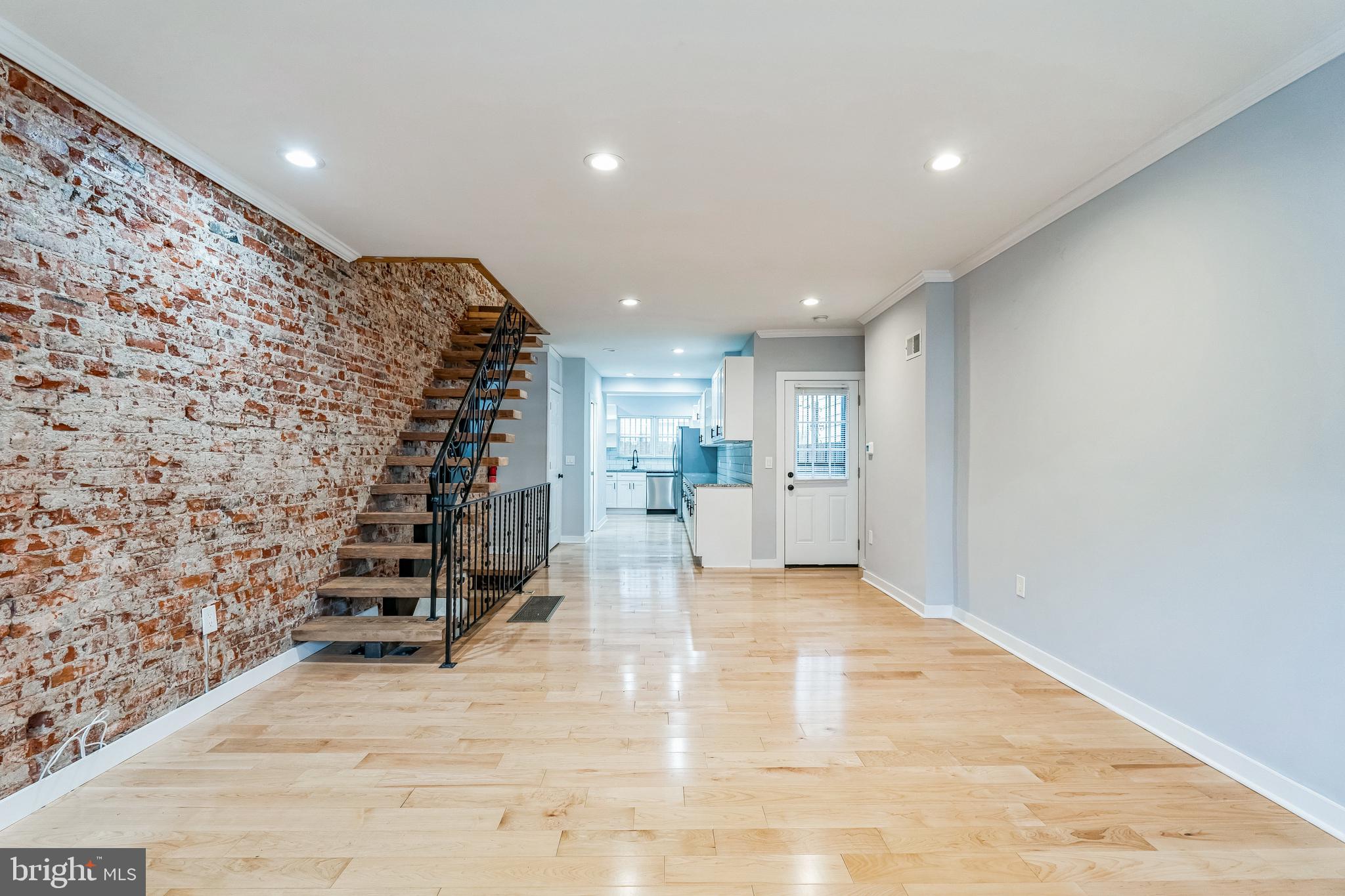 POINT BREEZE - Residential