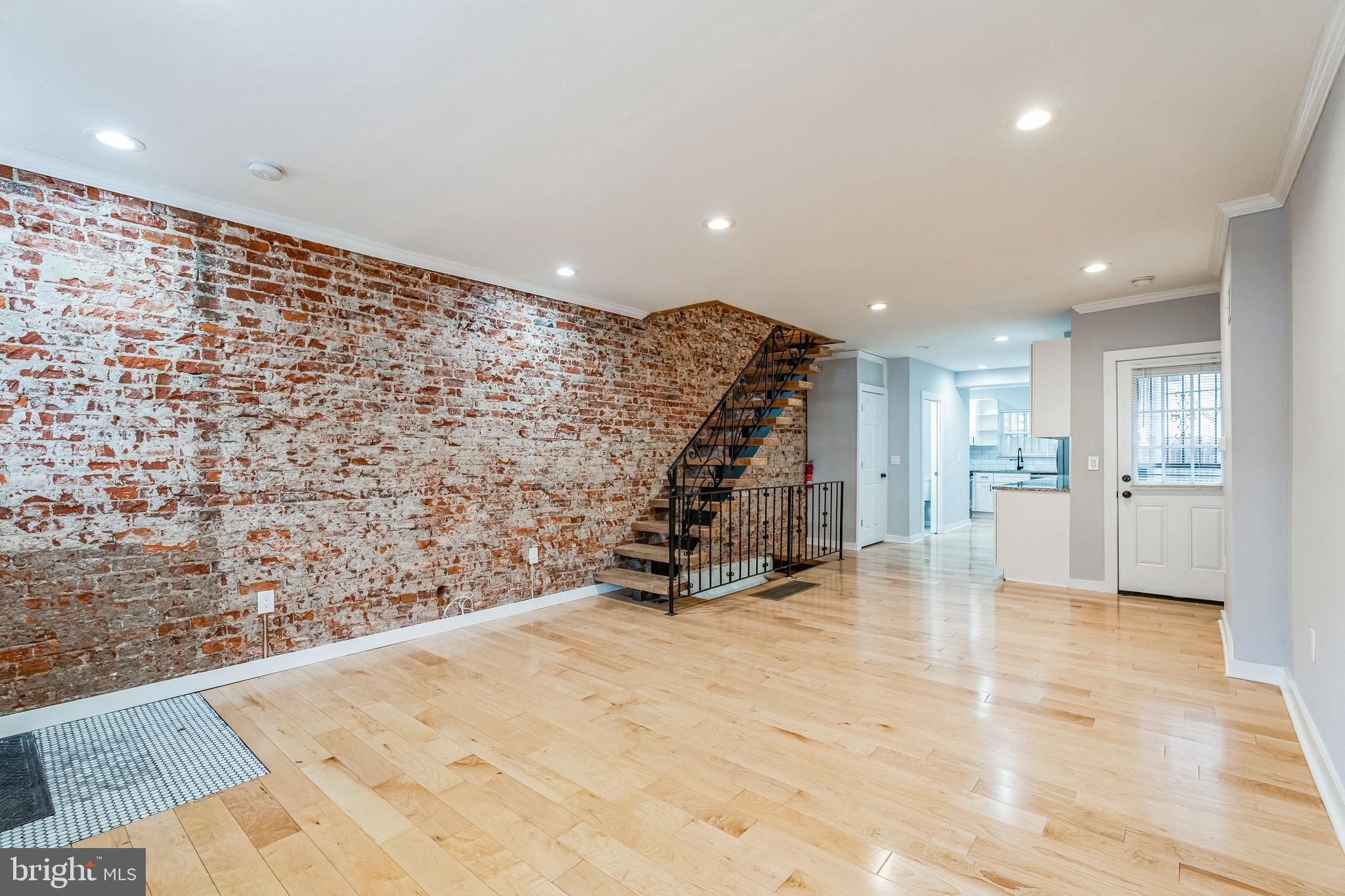 POINT BREEZE - Residential