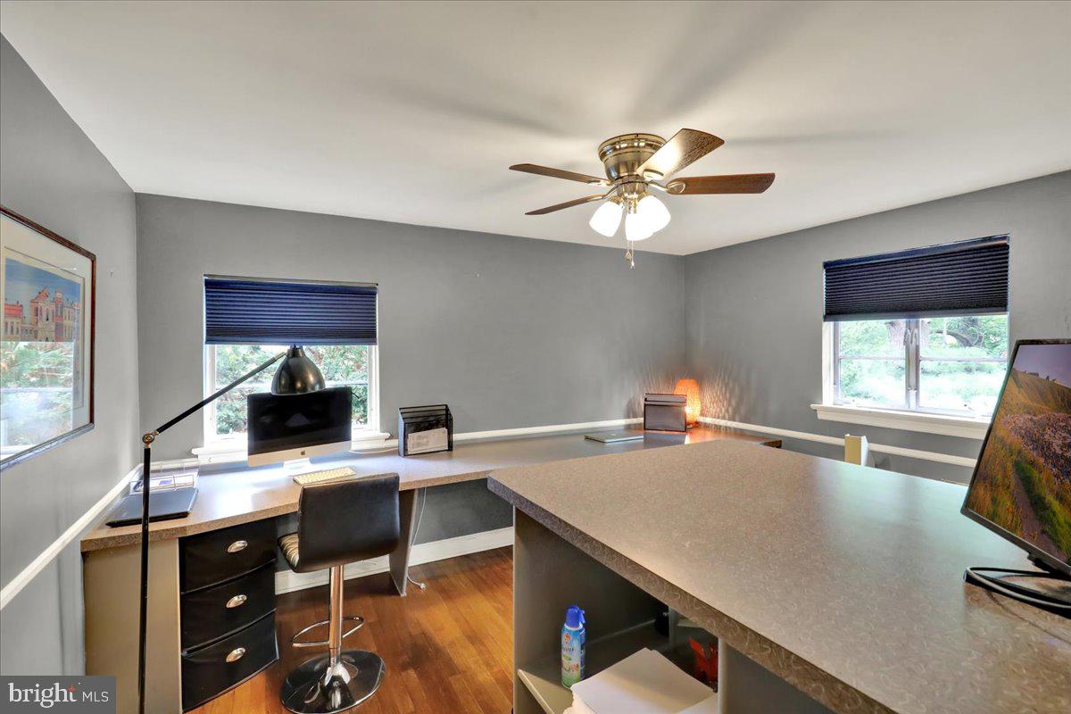 SCHOOL LANE HILLS - Residential