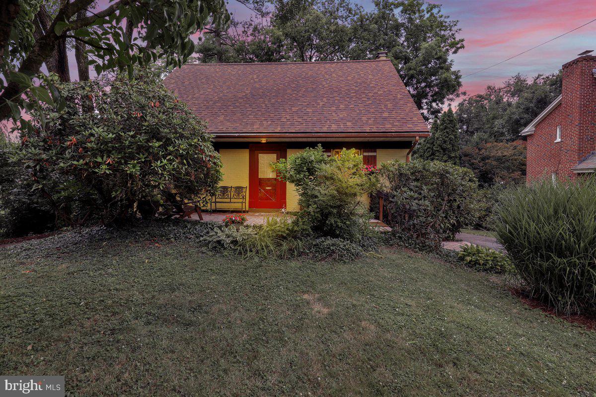 SCHOOL LANE HILLS - Residential