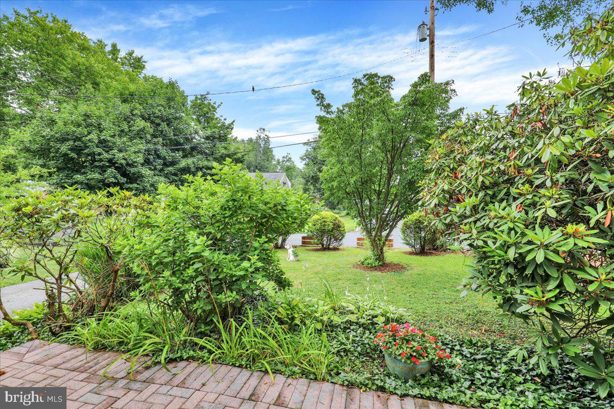 SCHOOL LANE HILLS - Residential