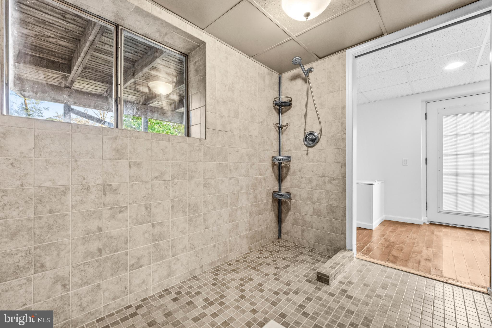 PARKWOOD - Residential
