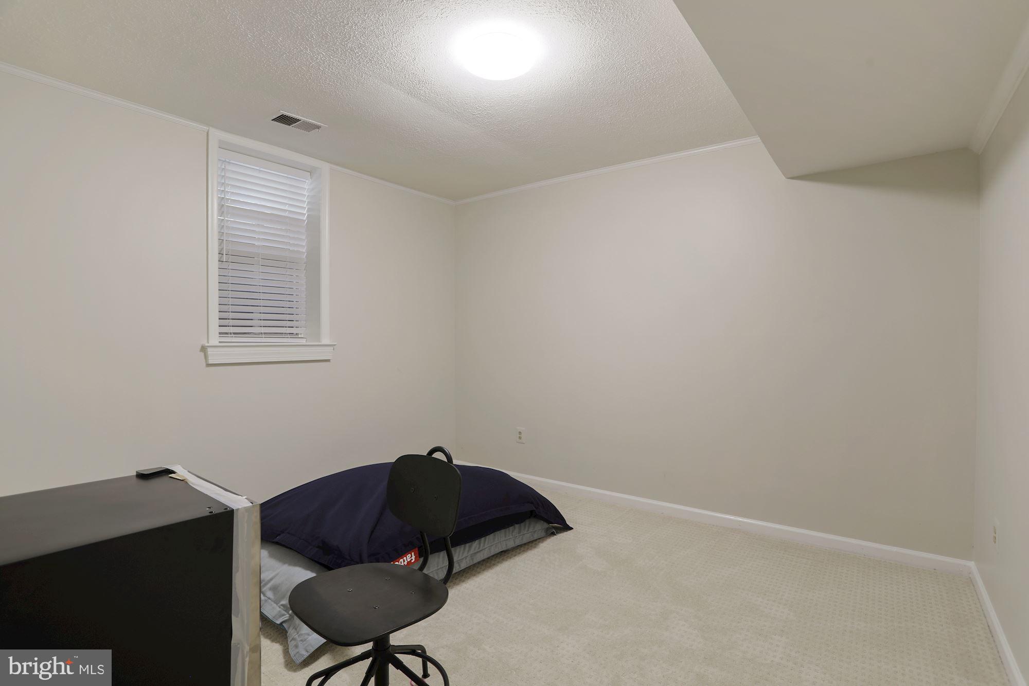 SPRINGWOOD OF MCLEAN - Residential