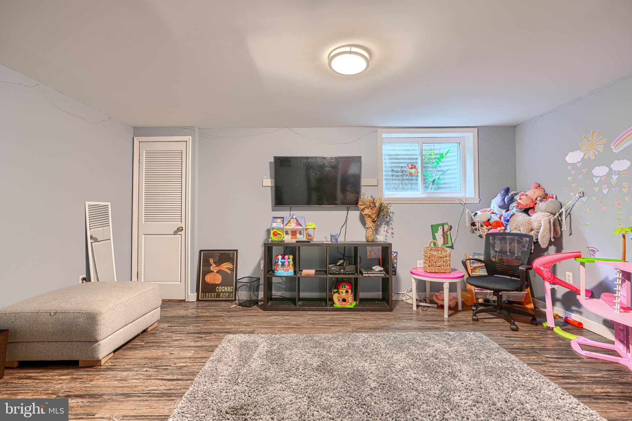 MARBLE HILL - Residential