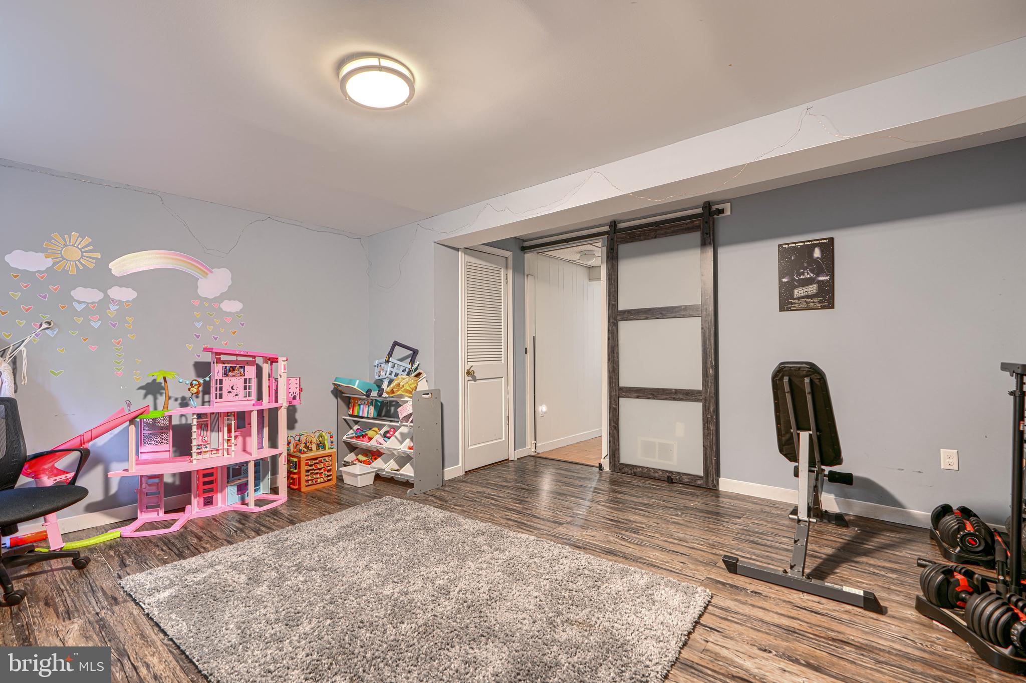 MARBLE HILL - Residential