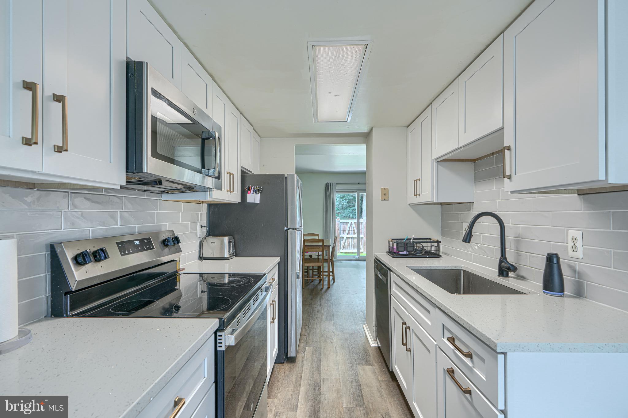 MARBLE HILL - Residential