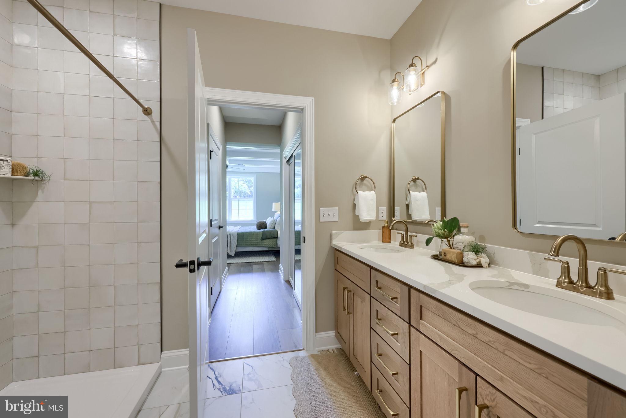 CROSSGATES - Residential