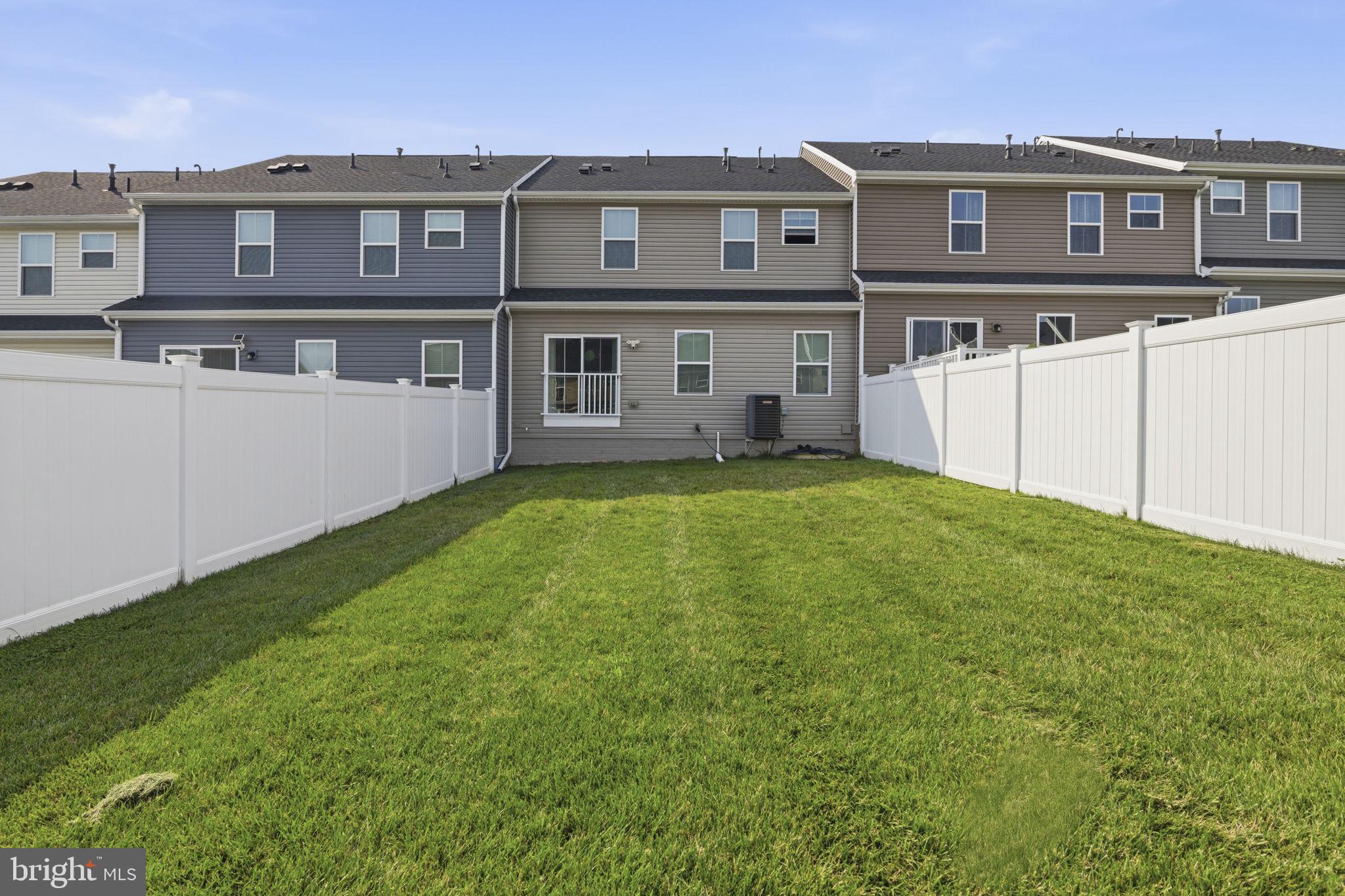 JAMES RUN CARRIAGE HOMES - Residential