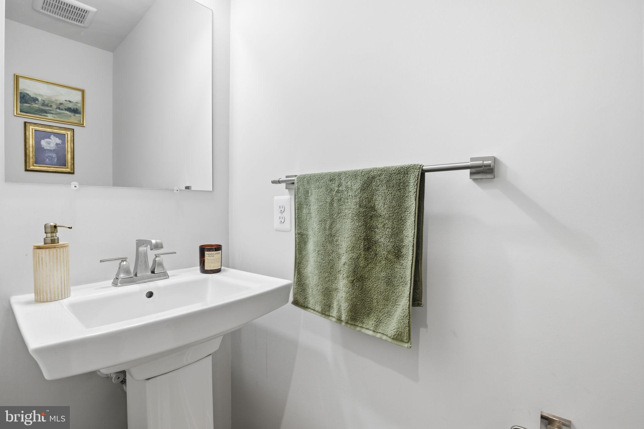 JAMES RUN CARRIAGE HOMES - Residential