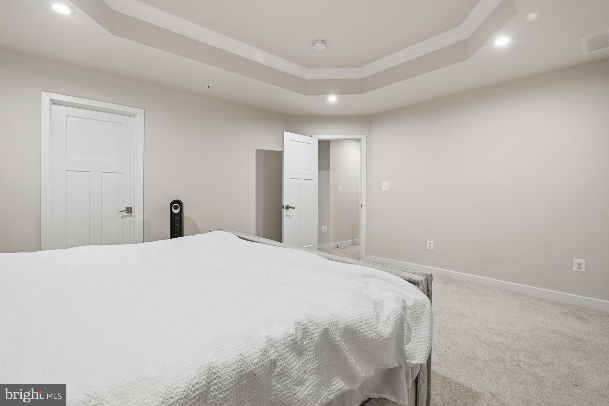 JAMES RUN CARRIAGE HOMES - Residential