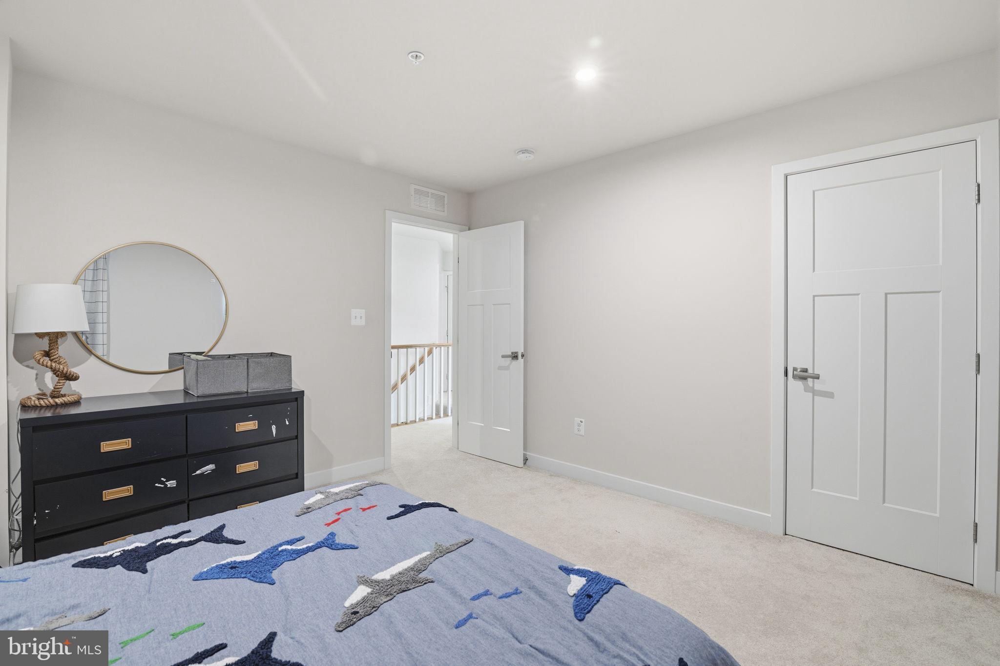 JAMES RUN CARRIAGE HOMES - Residential